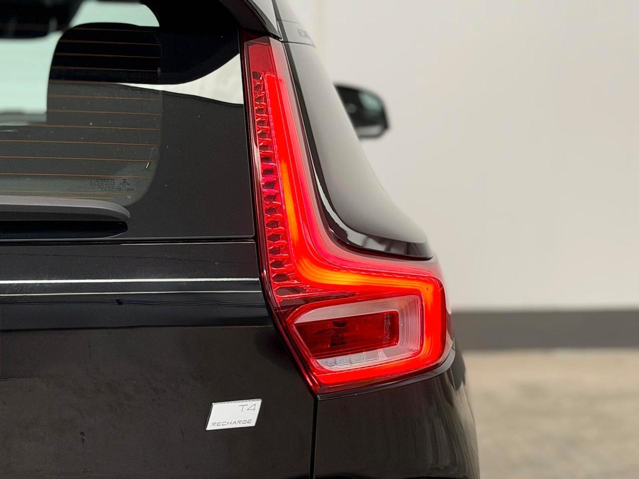 Volvo XC40 B3 automatico Core