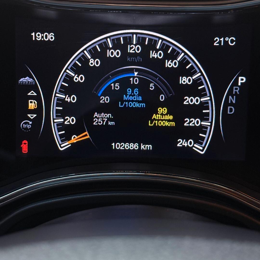 Jeep Grand Cherokee 3.0 250 cv AUTOCARRO