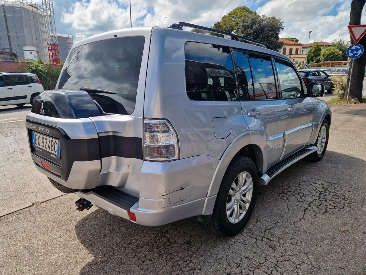 Mitsubishi Pajero 3.2 DI-D 16V aut. 5p. Instyle DPF