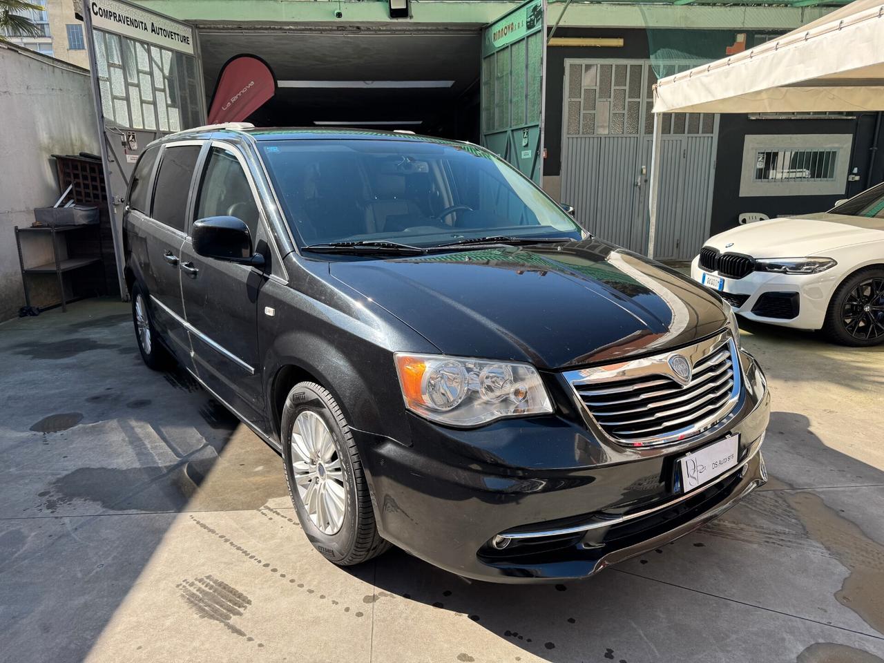 Lancia Voyager 2.8 Turbodiesel Platinum 163 CV