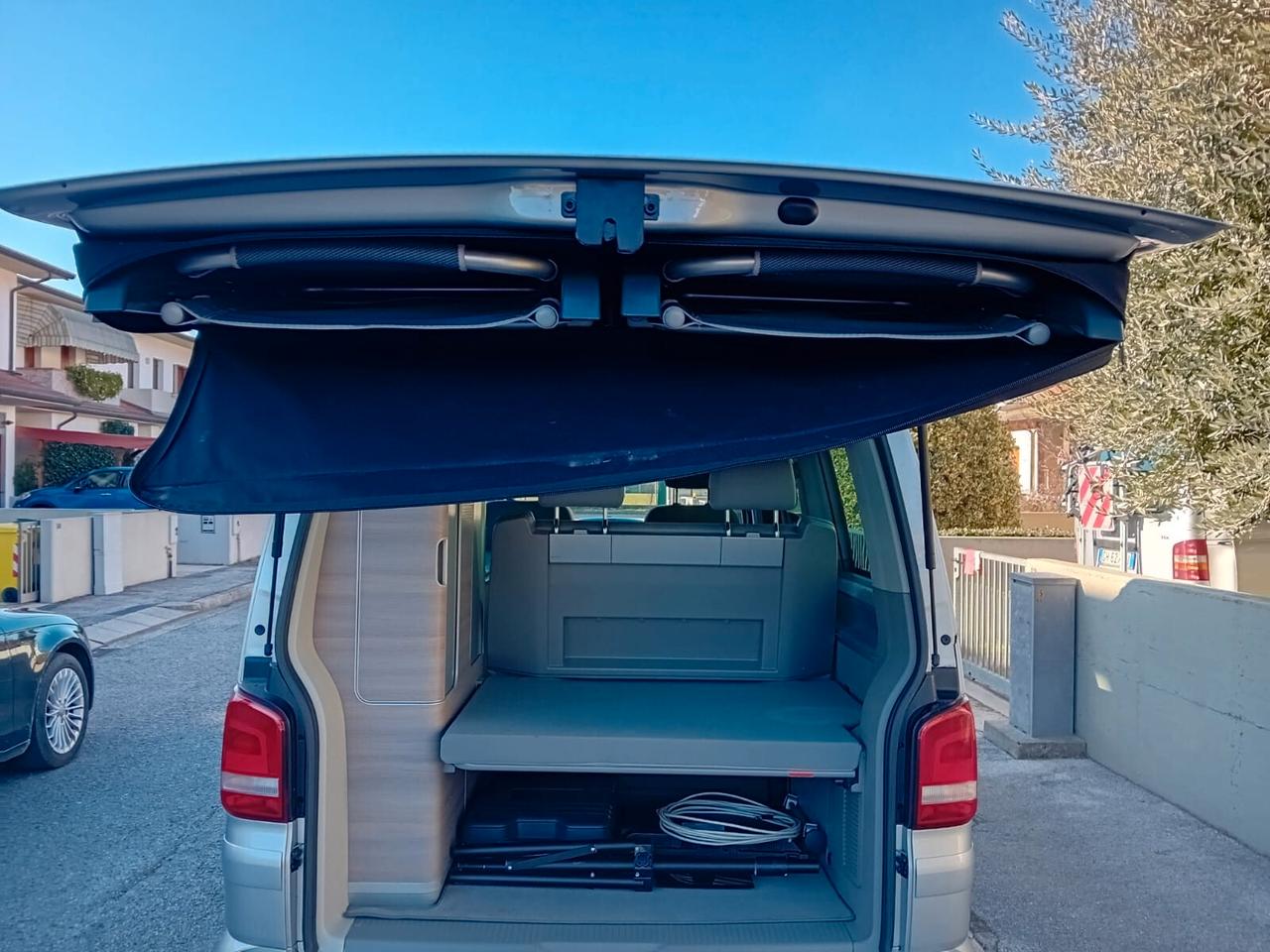 Volkswagen California modello 5.2 Comfortline