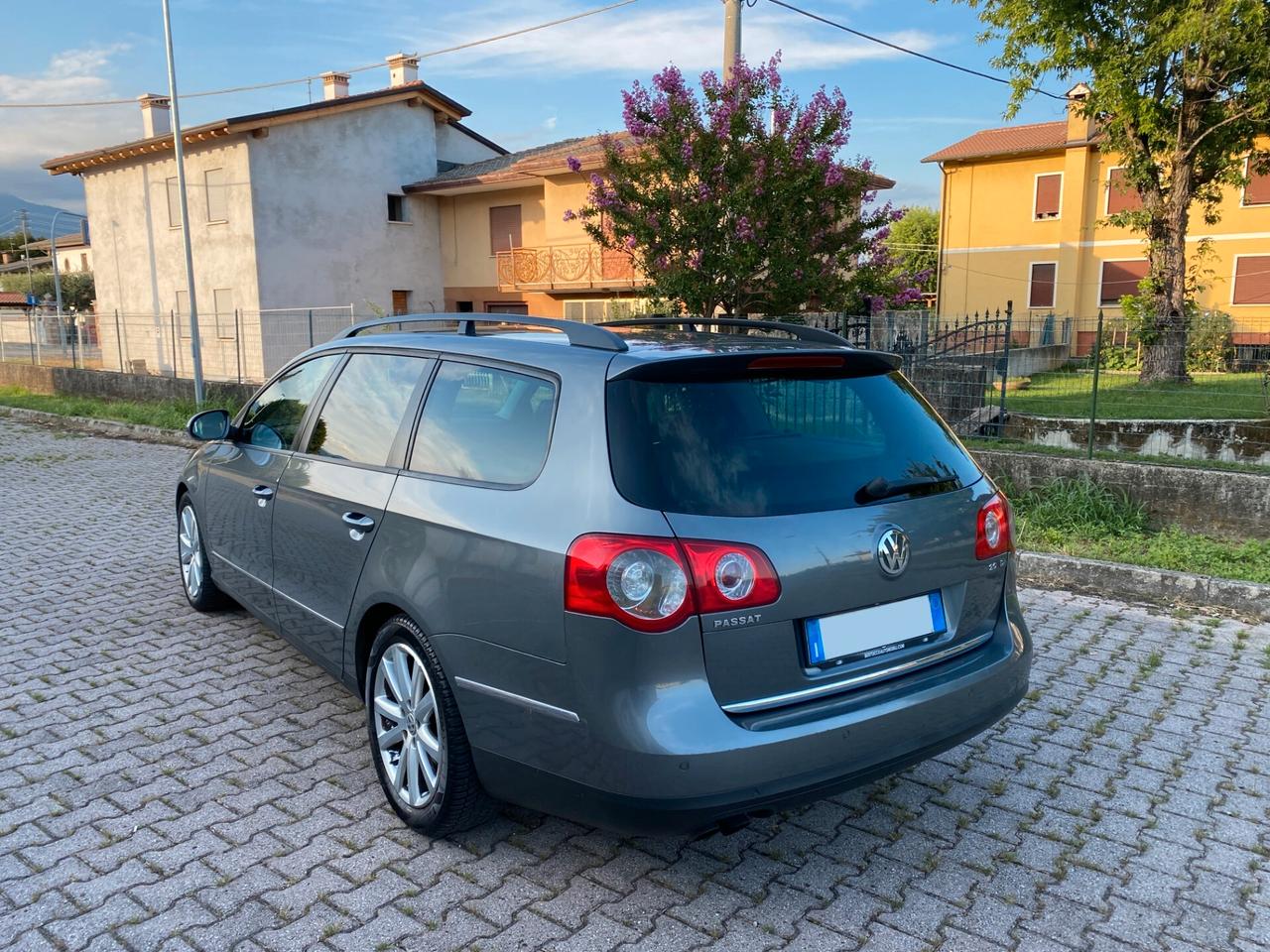 Volkswagen Passat 2.0TDI Highline OK NEOPATENTATI