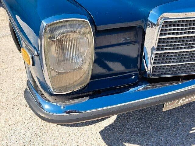 MERCEDES W115 D\8 220D LANG LIMOUSINE -ASI TARGA ORO-