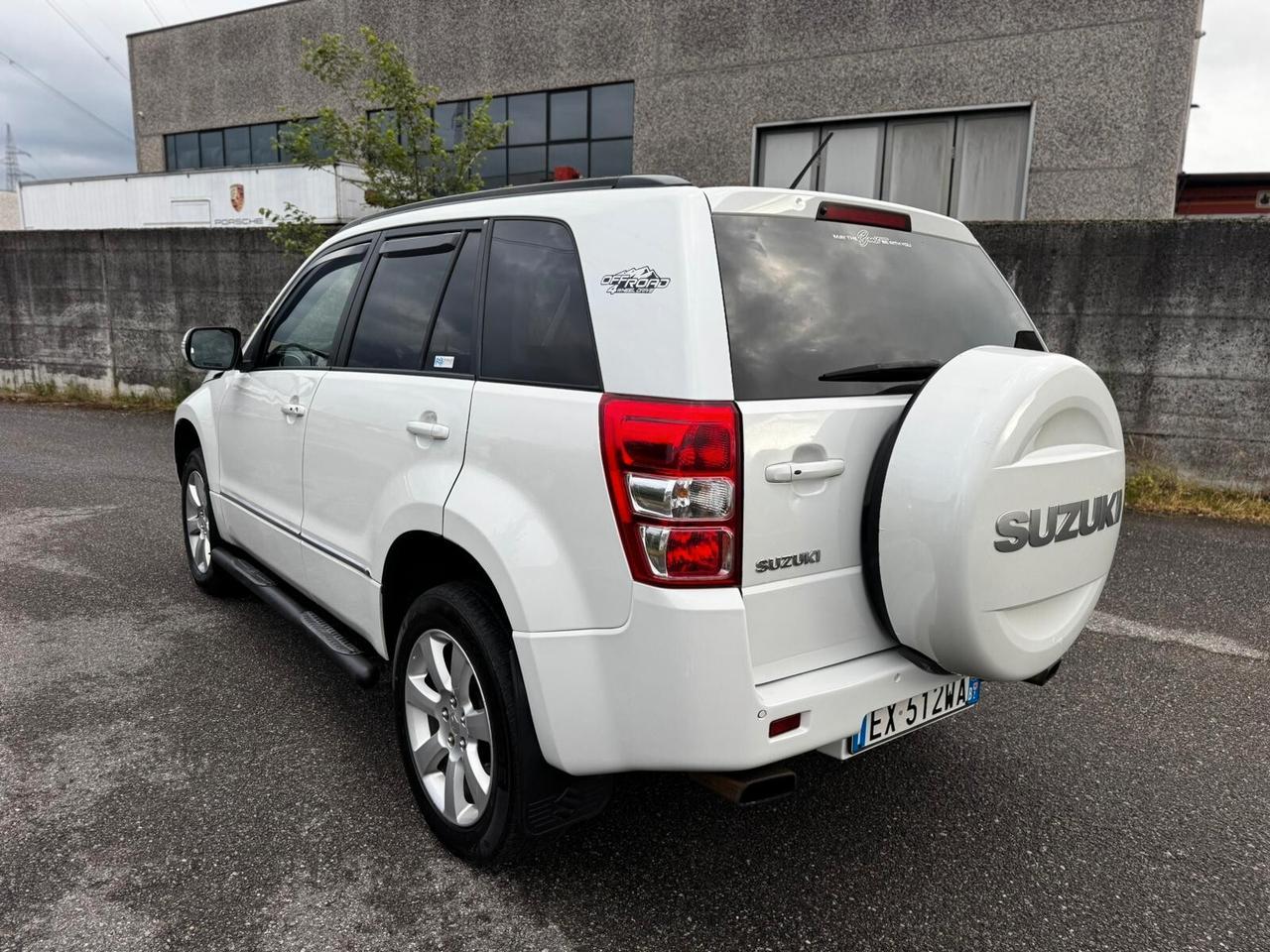 Suzuki Grand Vitara 2.4 aut. 5 porte Evolution Plus