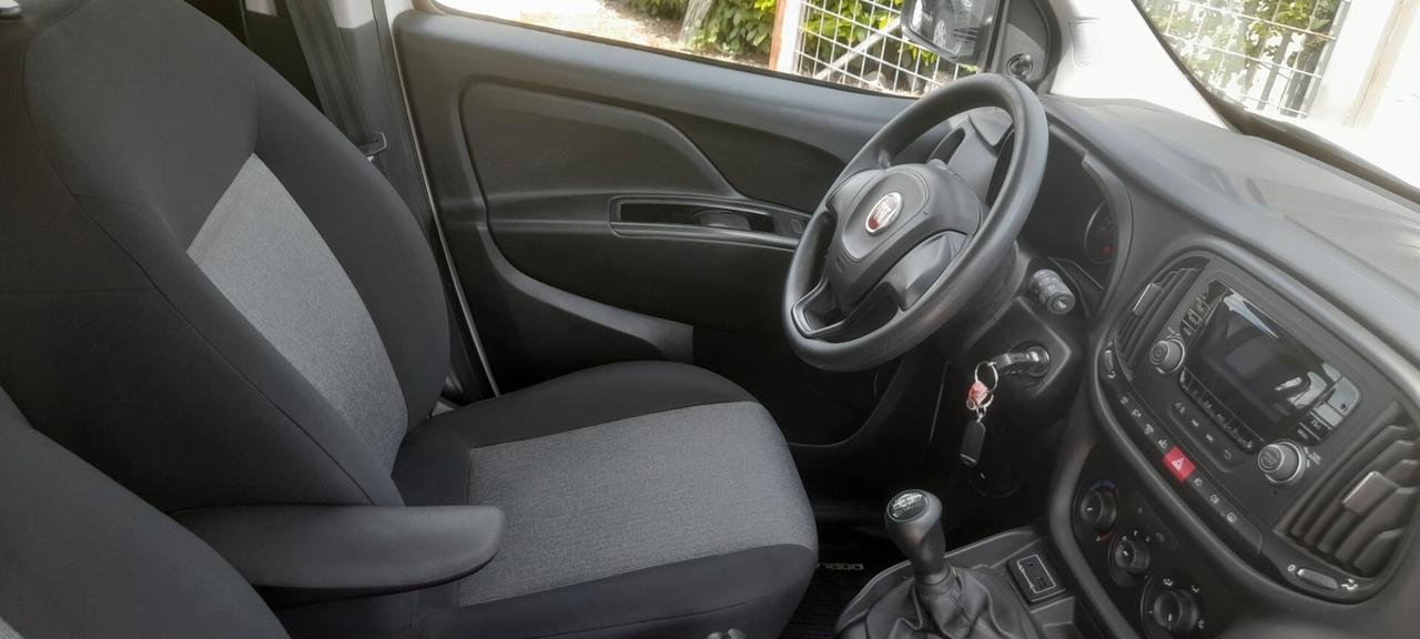 FIAT DOBLO 5 POSTI AUTOCARRO N1