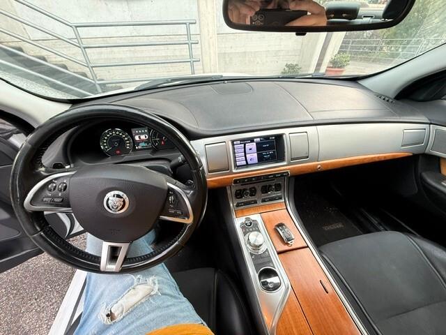 Jaguar XF 2.2 D 190 CV
