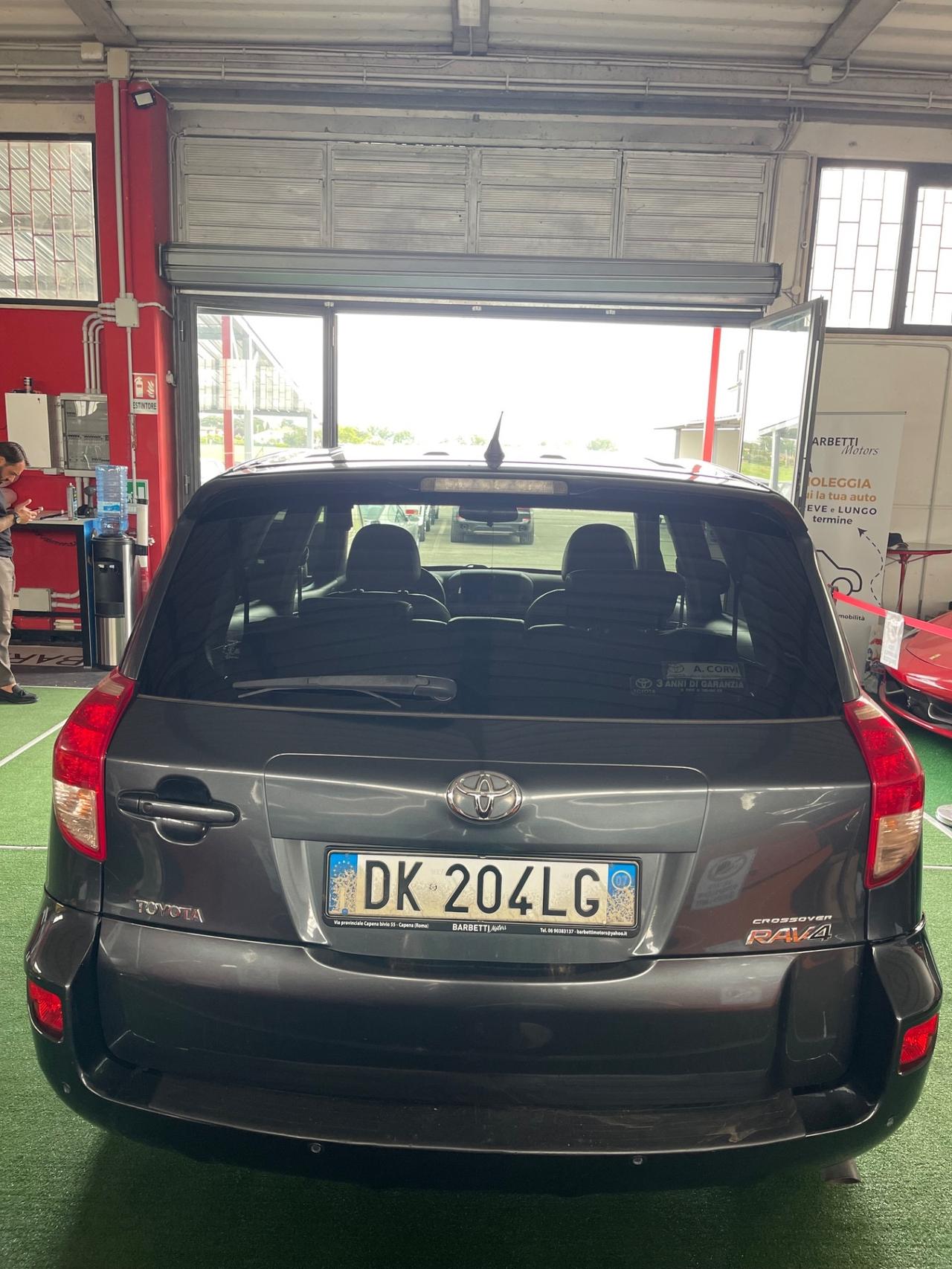 Toyota RAV4 2.2 D-4D 177 CV PERMUTE RATE