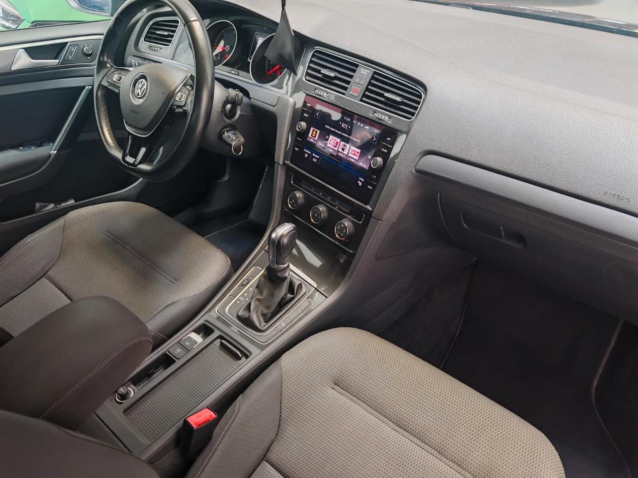 Volkswagen Golf Variant 1.6 TDI 115 CV DSG Executive BlueMotion Tech.