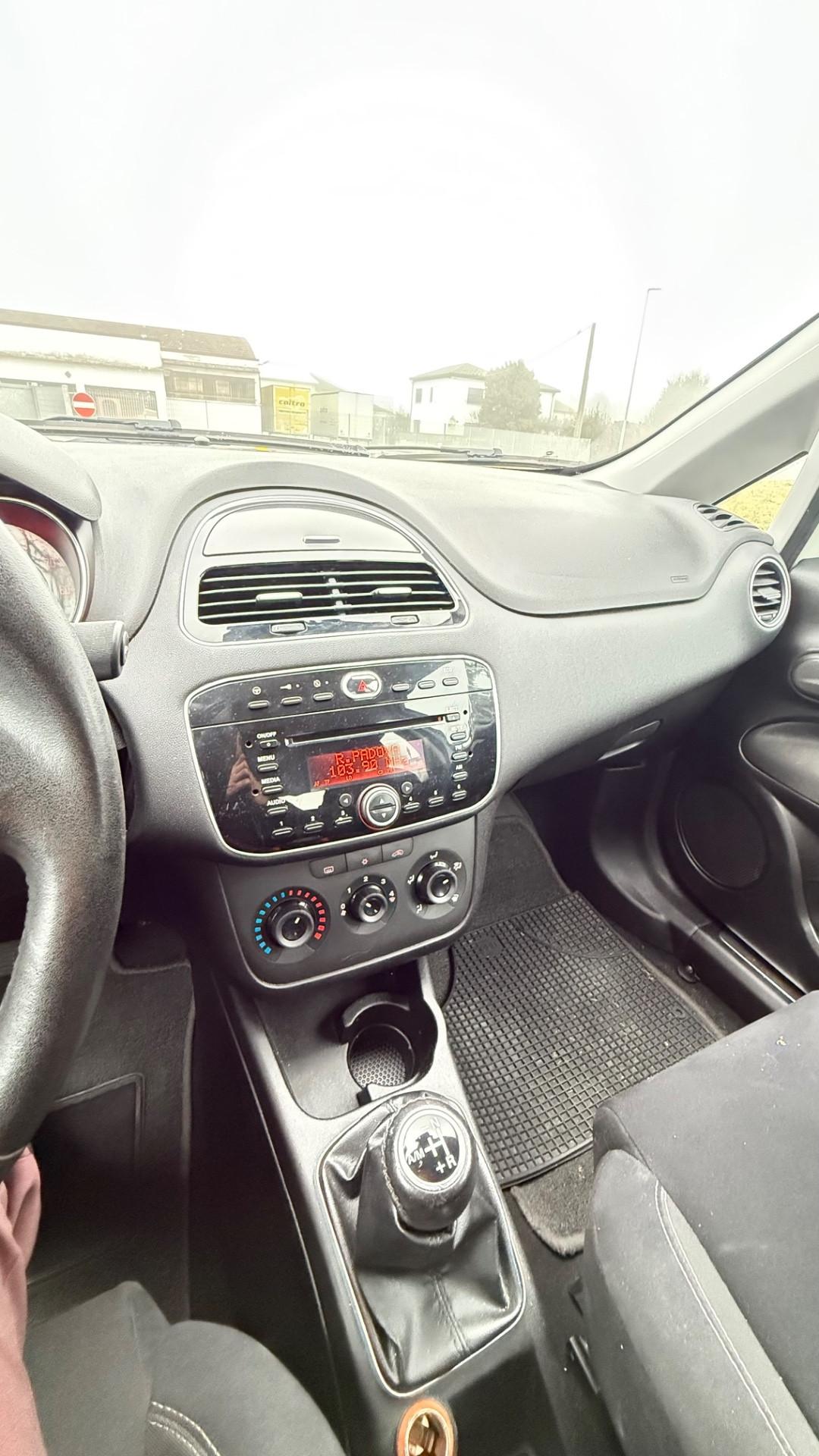 Fiat Punto 1.4 S&S 8V 5 porte Easy