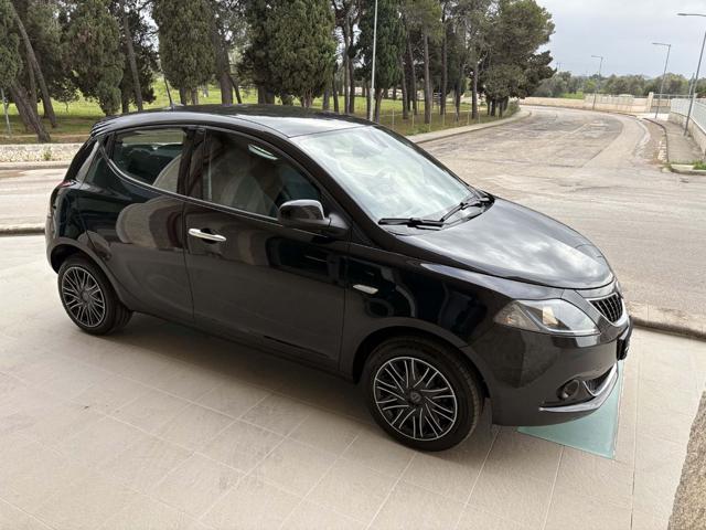 LANCIA Ypsilon 1.0 FireFly 5 porte S&S Hybrid Gold 5 posti.