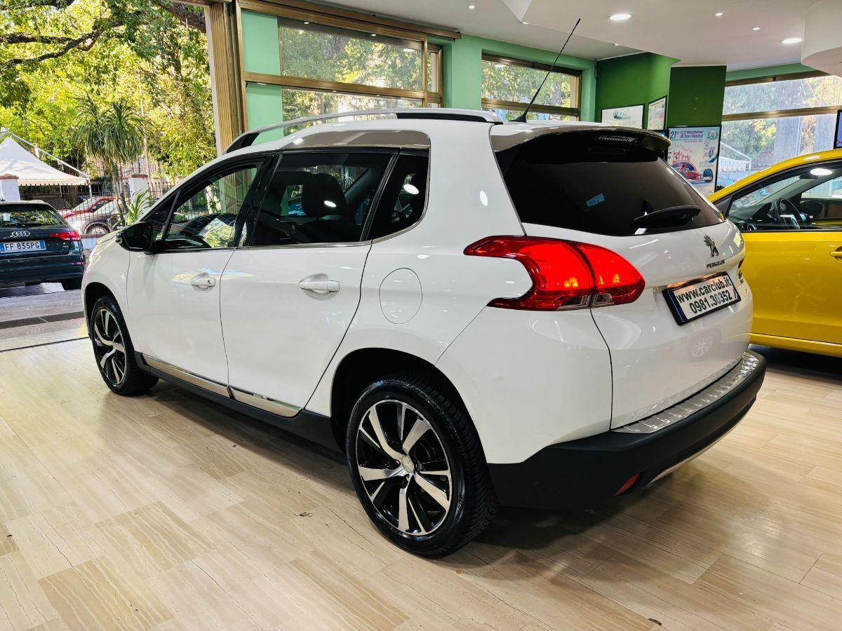 Peugeot 2008 1.6 e-HDi 115 CV S&S Féline Panorama