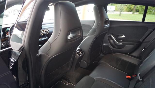 MERCEDES-BENZ CLA 200 d Automatic Shooting Brake Premium AMG Line