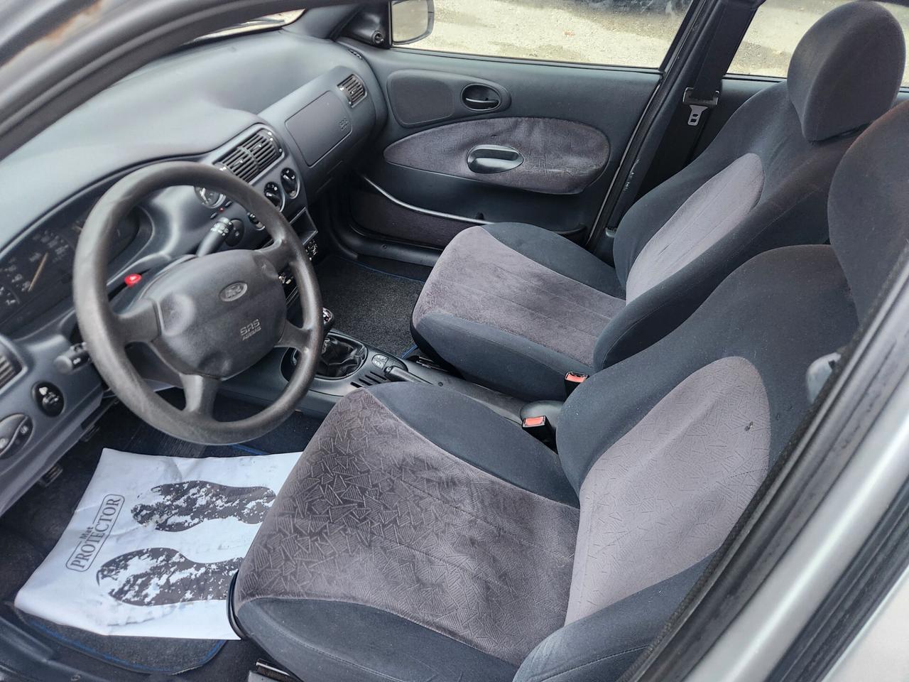 Ford Escort/Orion Escort 1.6i 16V cat S.W. Explorer