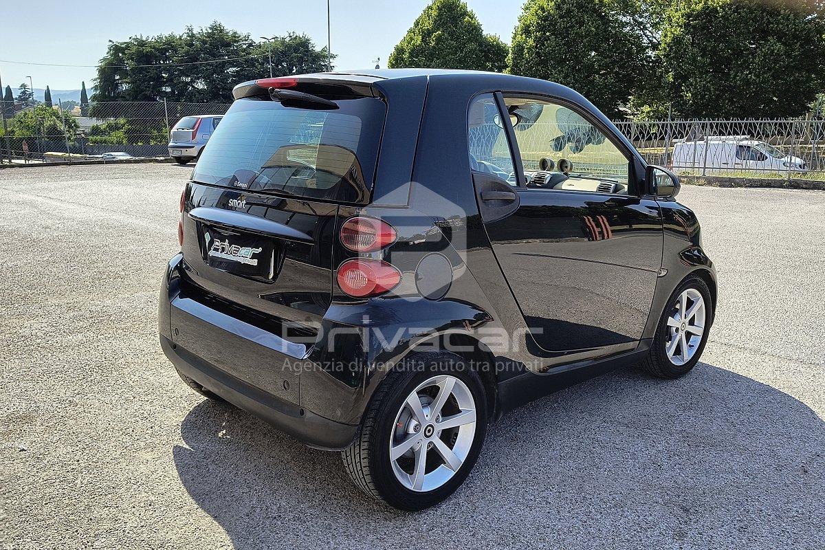 SMART fortwo 1000 62 kW coupé passion