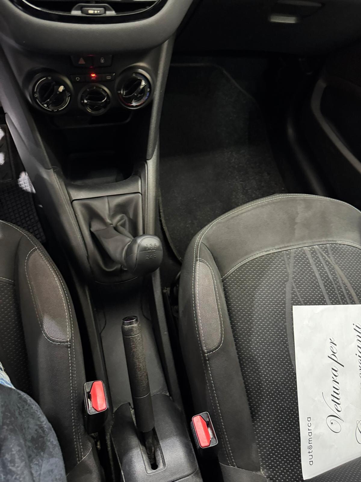 Peugeot 208 1.4 HDi 68 CV 5 porte Allure