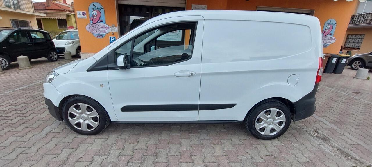 FORD TRANSIT COURIER 1,5 DIESEL 80 CV TELEFONO USB IMPECCABILE PREZZO COMPRESO IVA