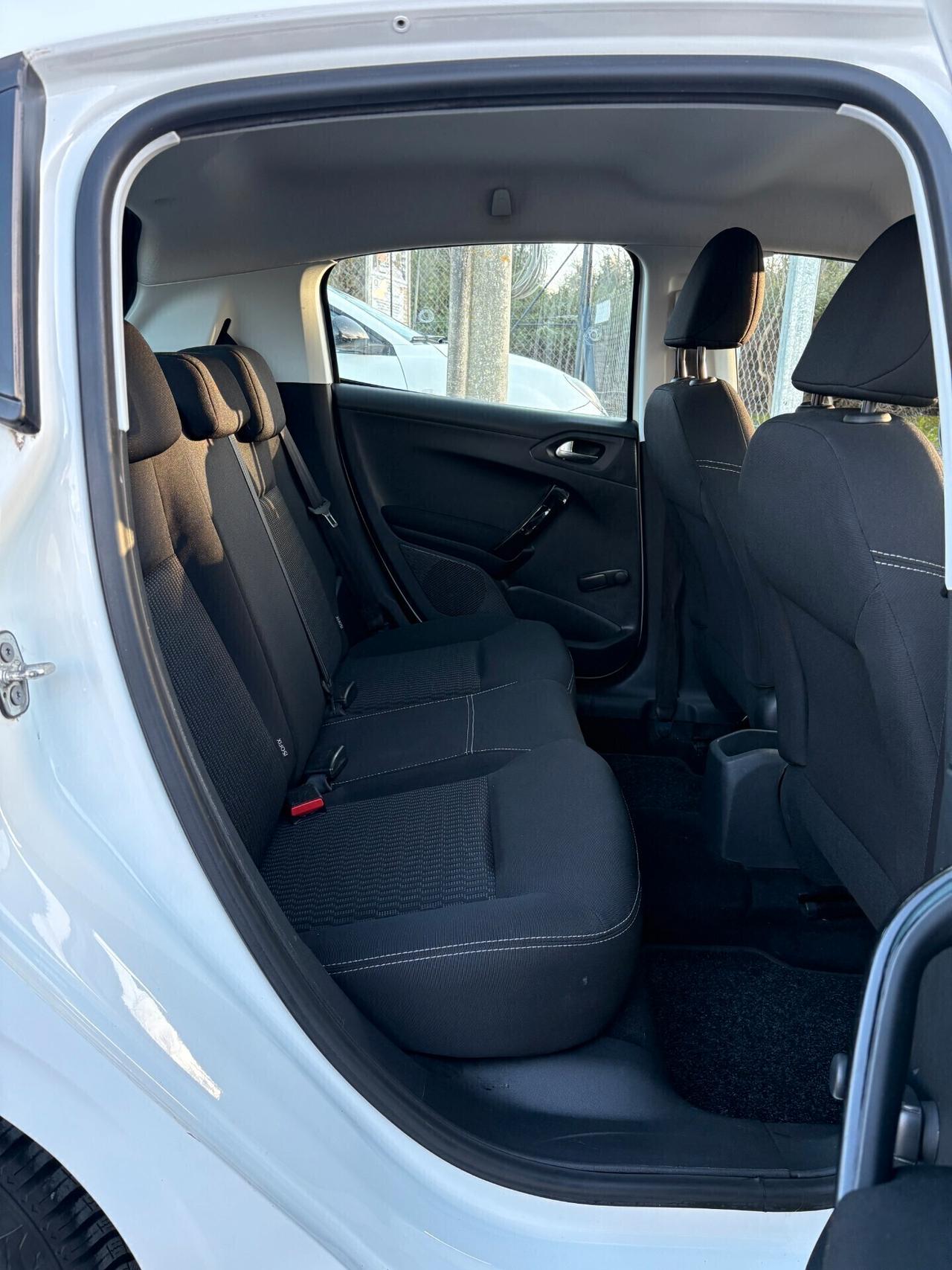 Peugeot 208 Allure