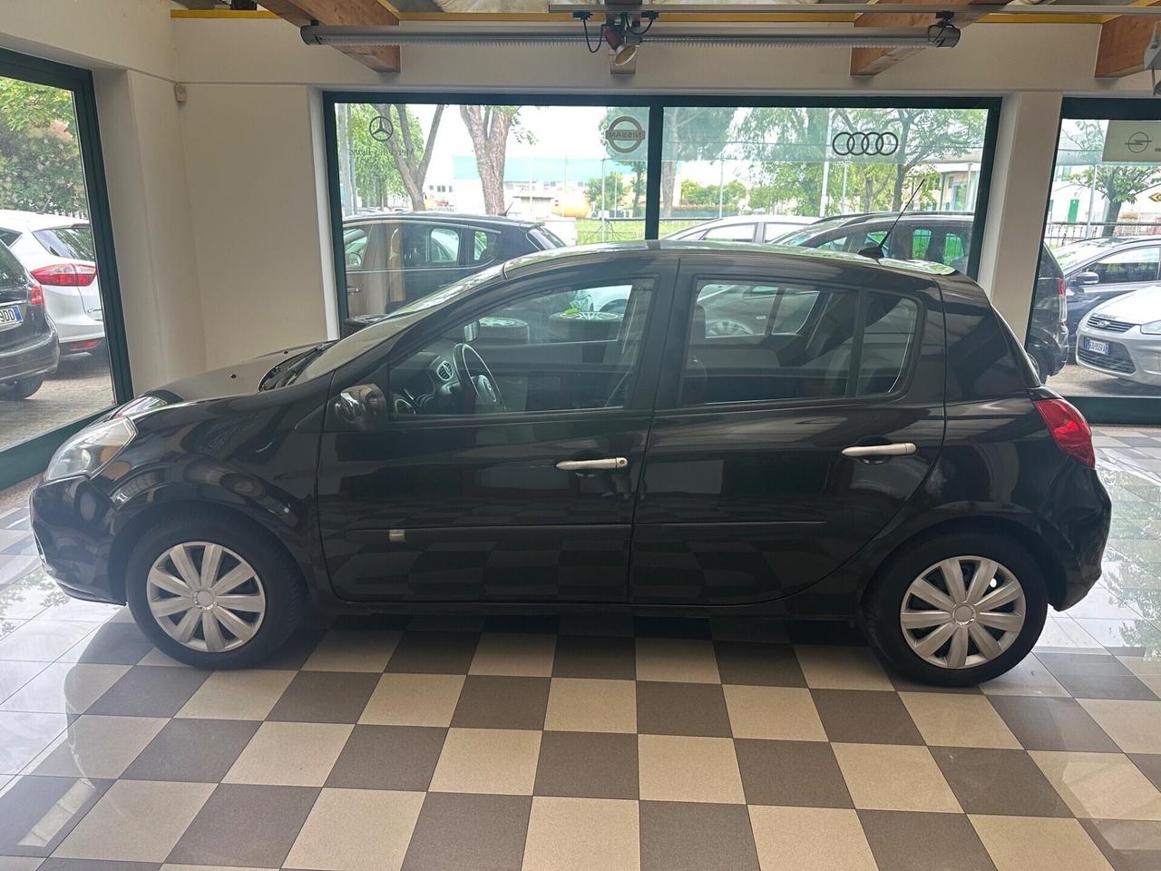 Renault Clio 1.2 16V 5 porte GPL Dynamique