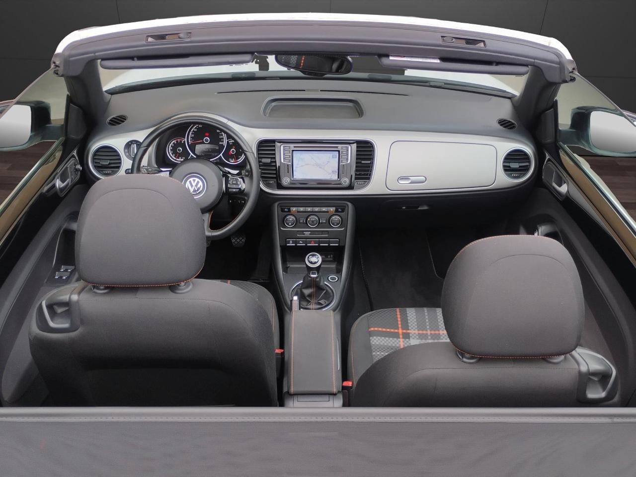Volkswagen Maggiolino Cabrio 1.2 tsi CLUB..NAVI.SEDILI RISCALDATI.PREZZO REALE
