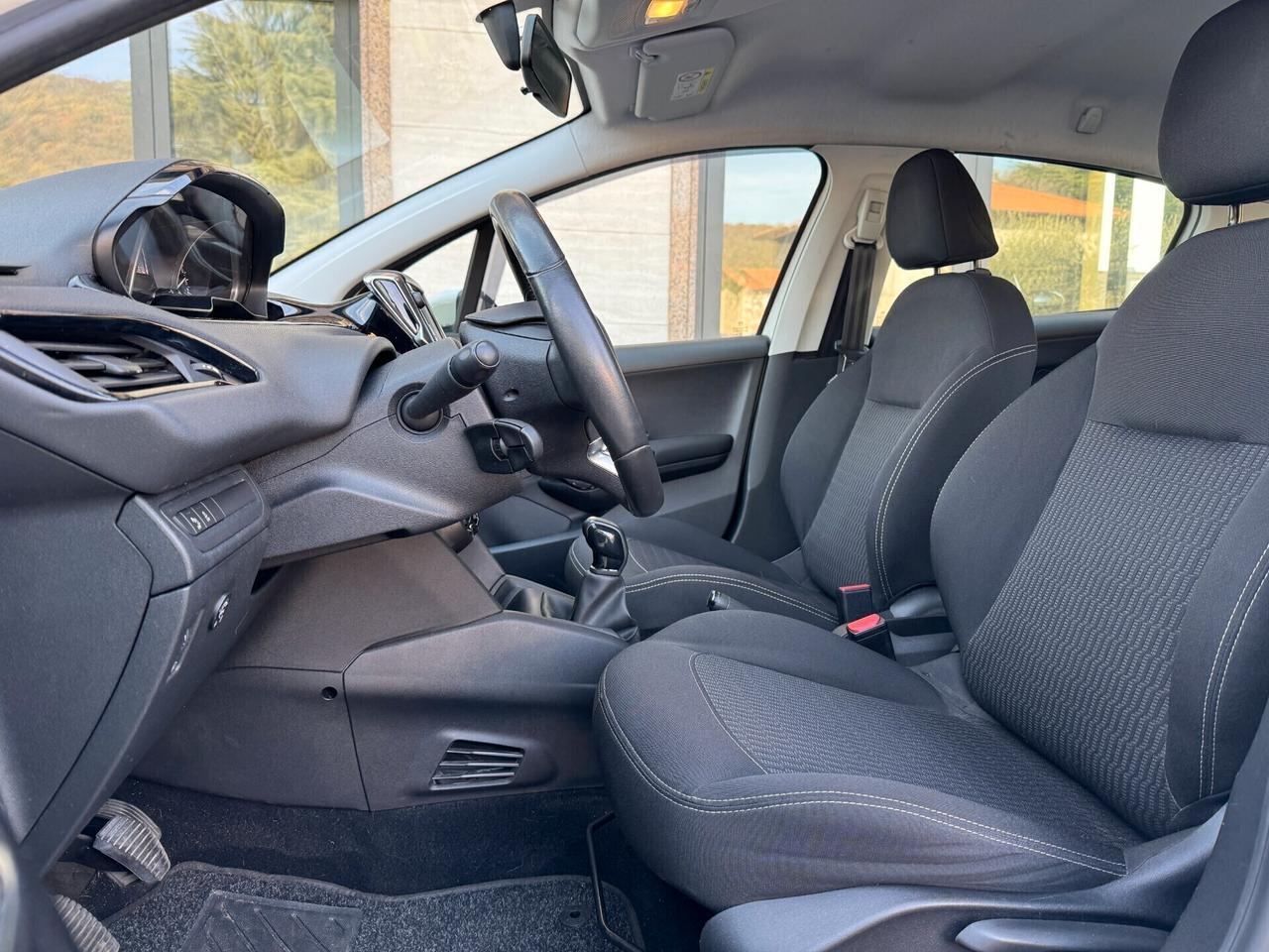 Peugeot 208 PureTech 82 5p. GPL Active