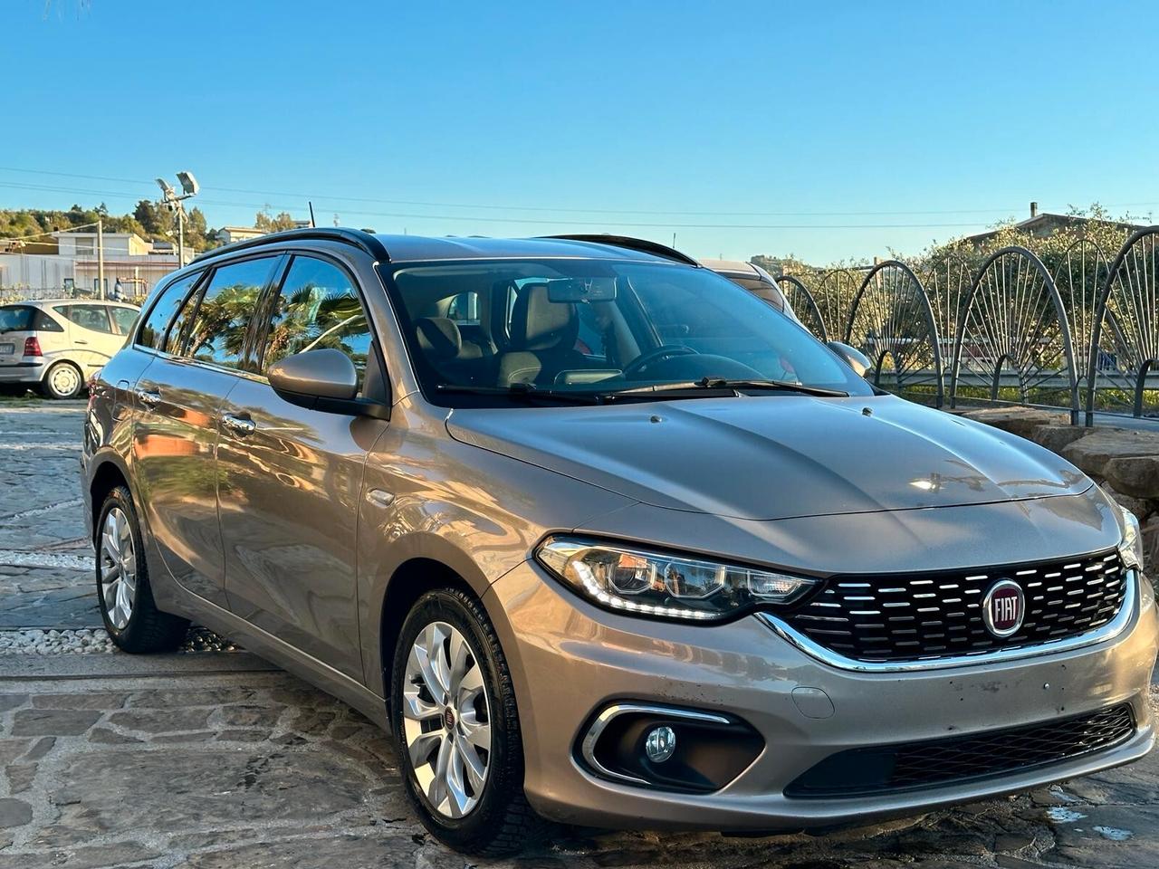 Fiat Tipo 1.6 Mjt S&S SW Lounge