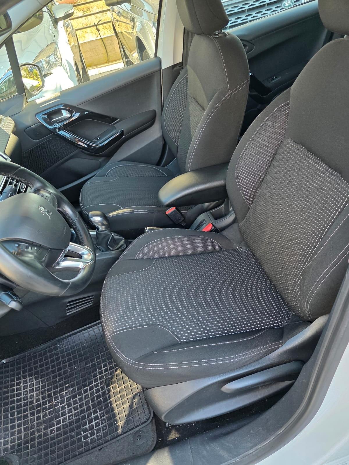 Peugeot 208 BlueHDi 75 5 porte Allure