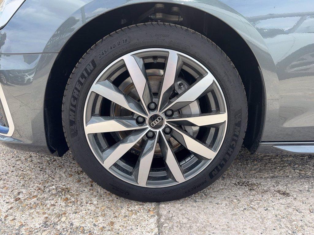 AUDI A4 40 2.0 tdi mhev s line edition 204cv s-tronic del 2024