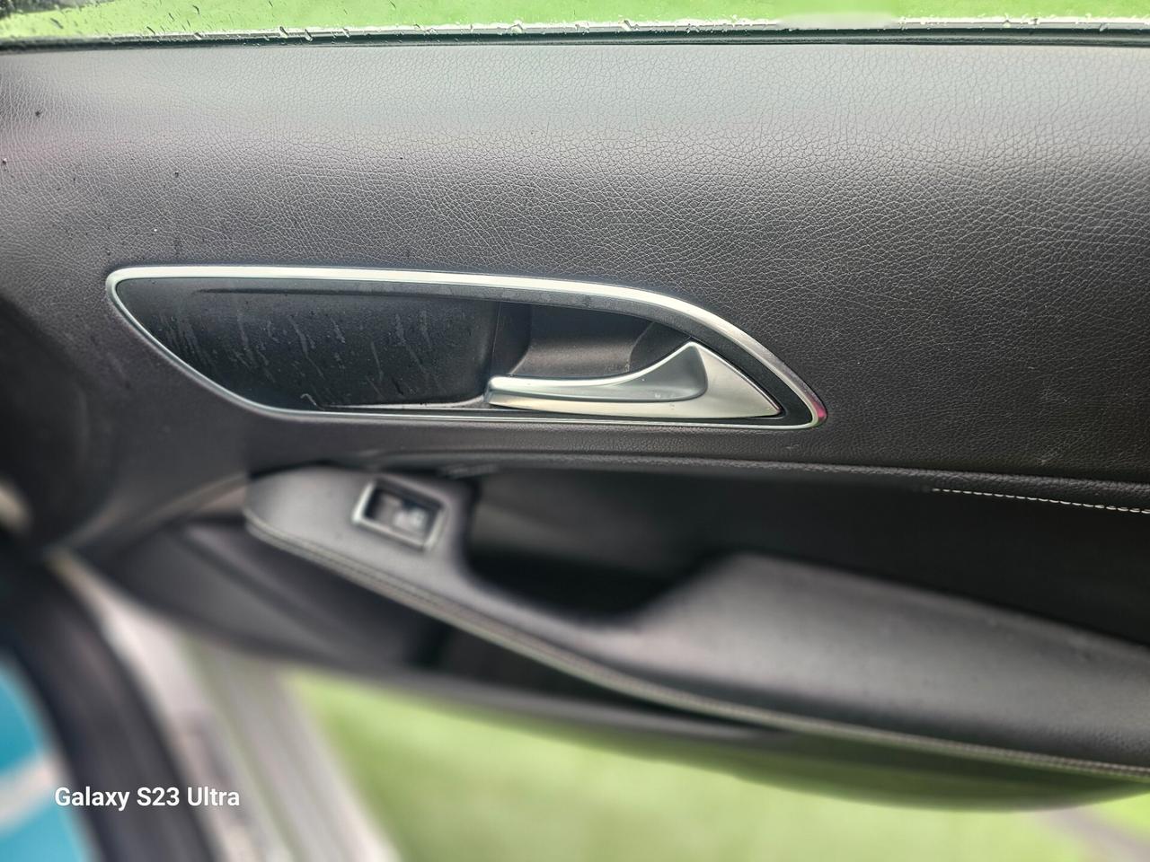 Mercedes-benz A 160 d Premium