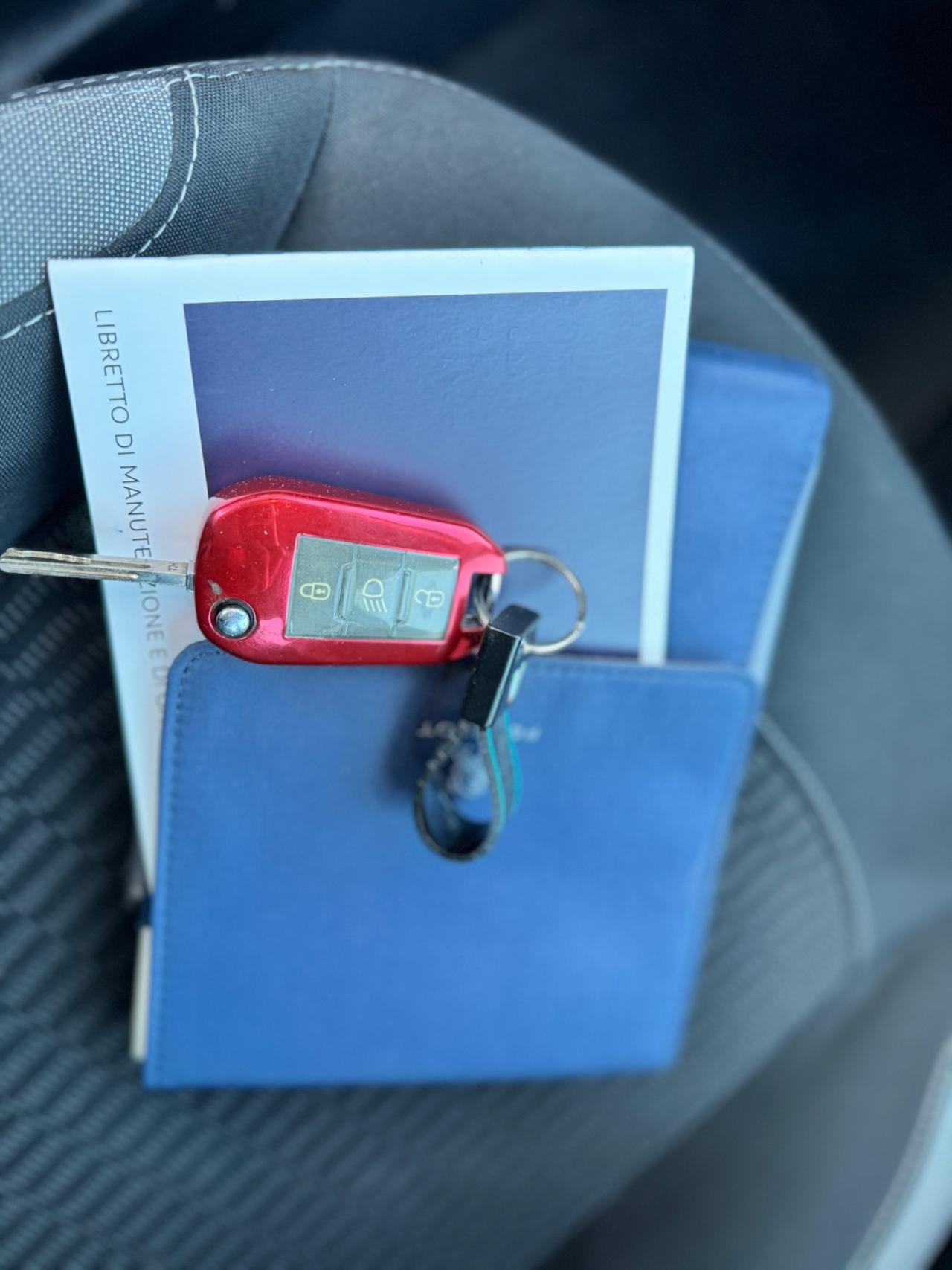 Peugeot 208 BlueHDi 75 5 porte Allure 2016