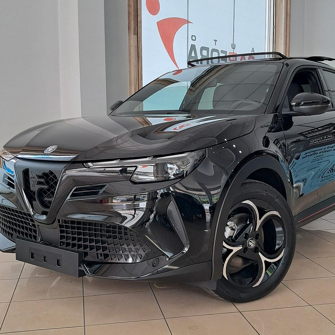 Alfa Romeo Junior 1.2 136 CV Hybrid eDCT6 Speciale tetto Apribile