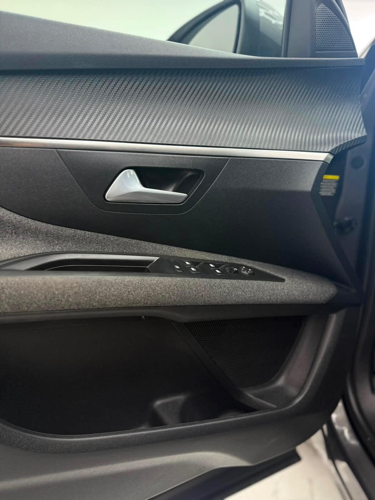 Peugeot 3008 BlueHDi 130 S&S EAT8 Allure