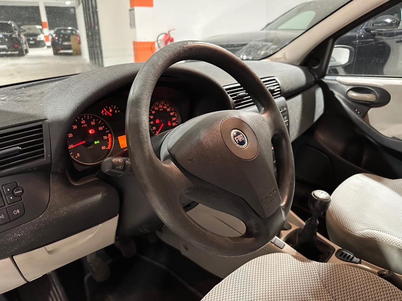 Fiat Stilo 1.6i CLIMA-UNICOPROPRIETARIO-6MARCE