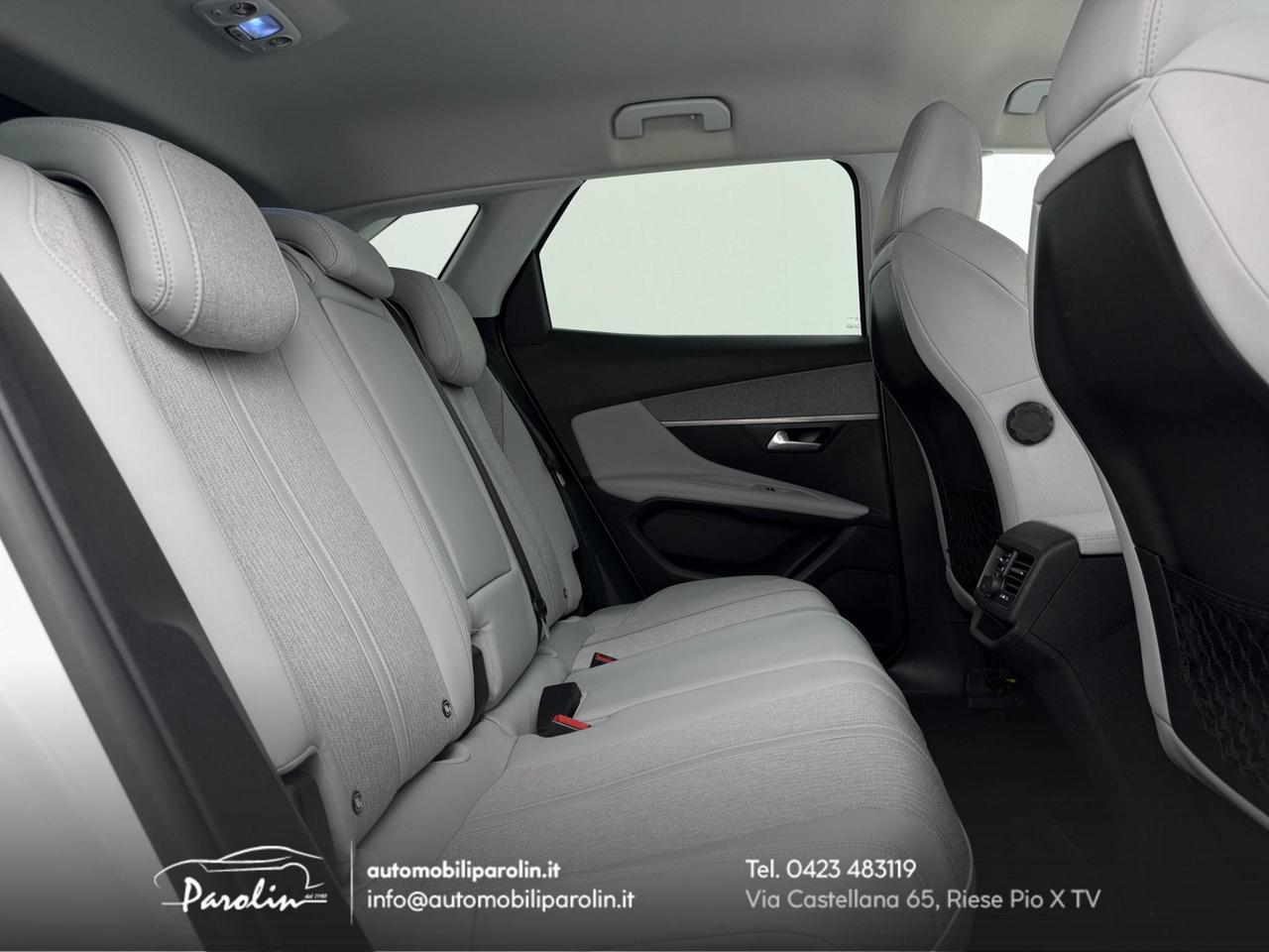 Peugeot 3008 3008 1.5 bluehdi Allure EAT8 1 prop. Grip Control