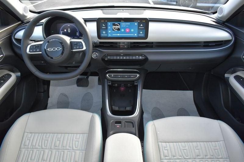 FIAT 600 1.2 Hybrid 110cv La Prima
