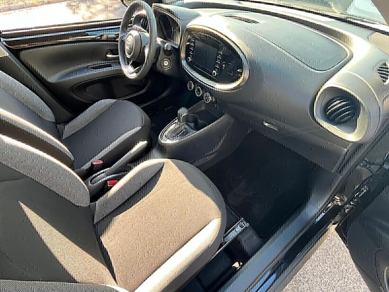 NOLEGGIO TOYOTA AYGO X 1.0 VVT - I 72 CV 5 PORTE ACTIVE