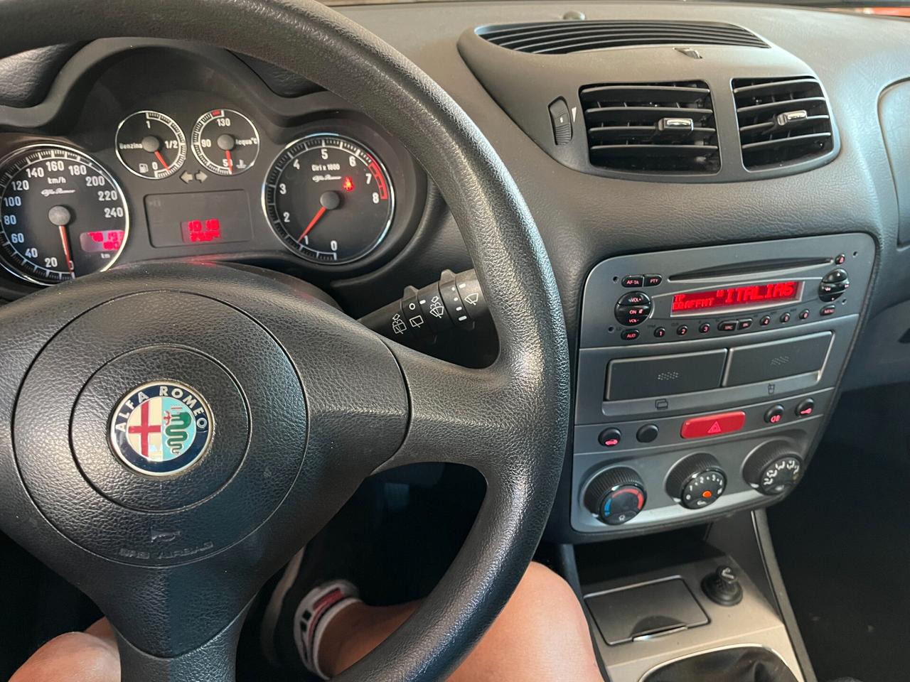 Alfa Romeo 147 1.6i 16V Twin Spark cat 5p. Progression