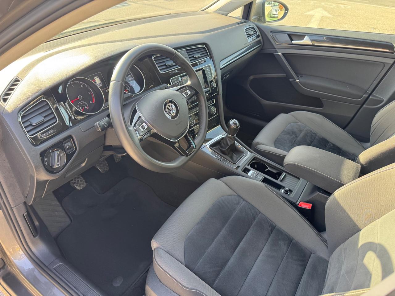 Volkswagen Golf VII 1.6 TDI 5p. Highline