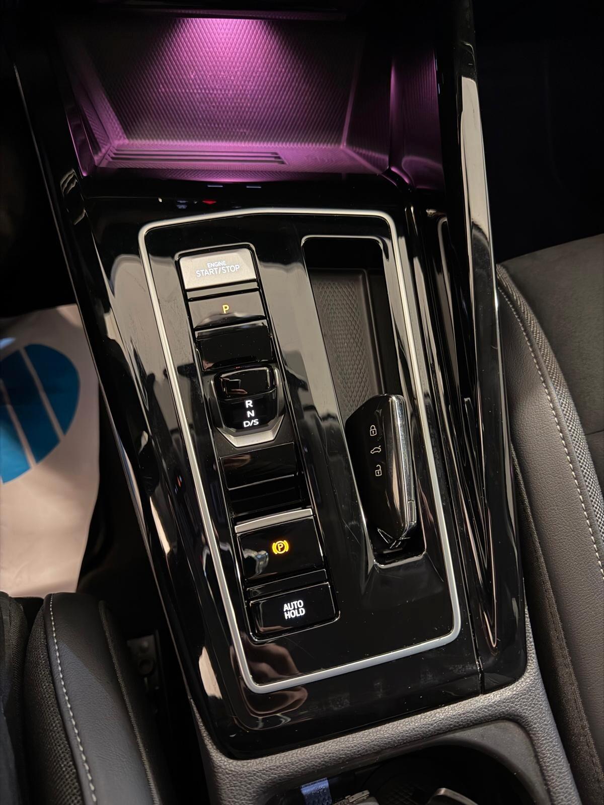 Volkswagen Golf 2.0 TDI 150 CV DSG SCR Style