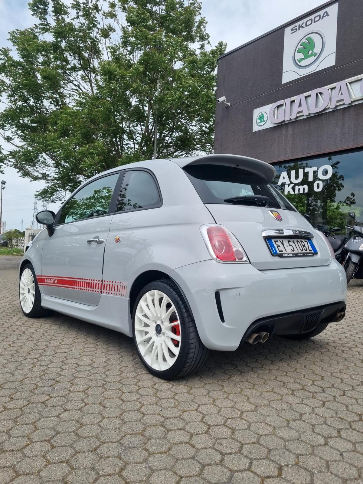 Abarth 500 1.4 Turbo T-Jet Custom