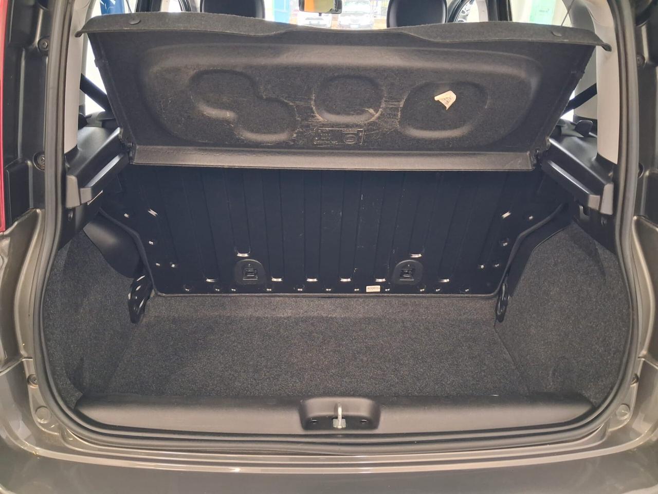 Fiat Panda 1.0 FireFly S&S Hybrid Red