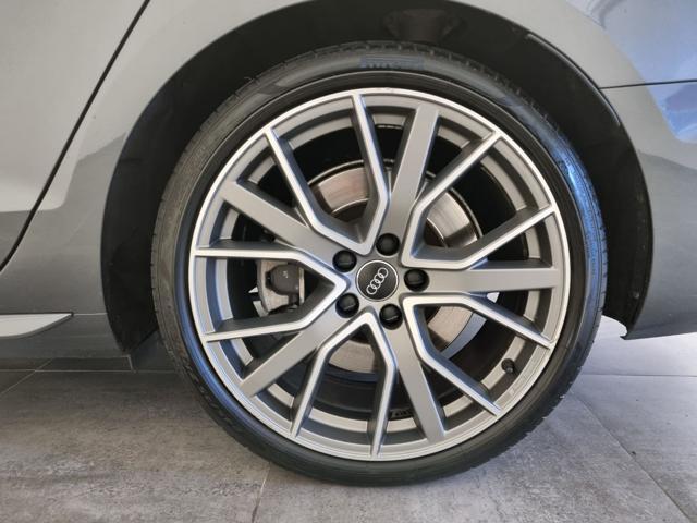 AUDI A4 Avant 45 TFSI quattro S tronic S LINE