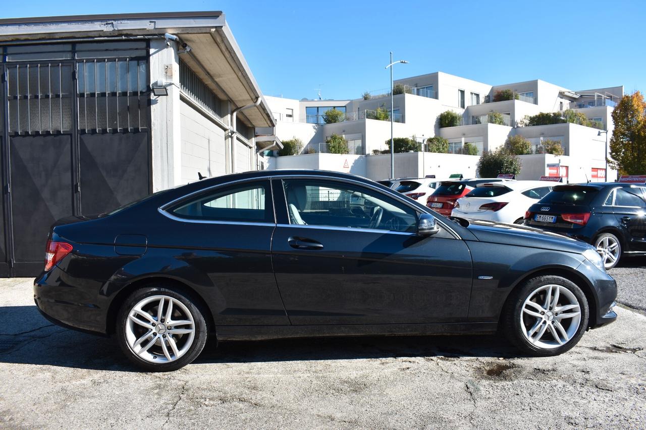 Mercedes-benz C 220 CDI Coupé 170cv Avantgarde