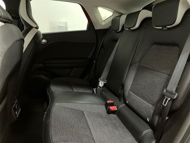 RENAULT Captur 1.5 Blue dCi 115cv Intens EDC