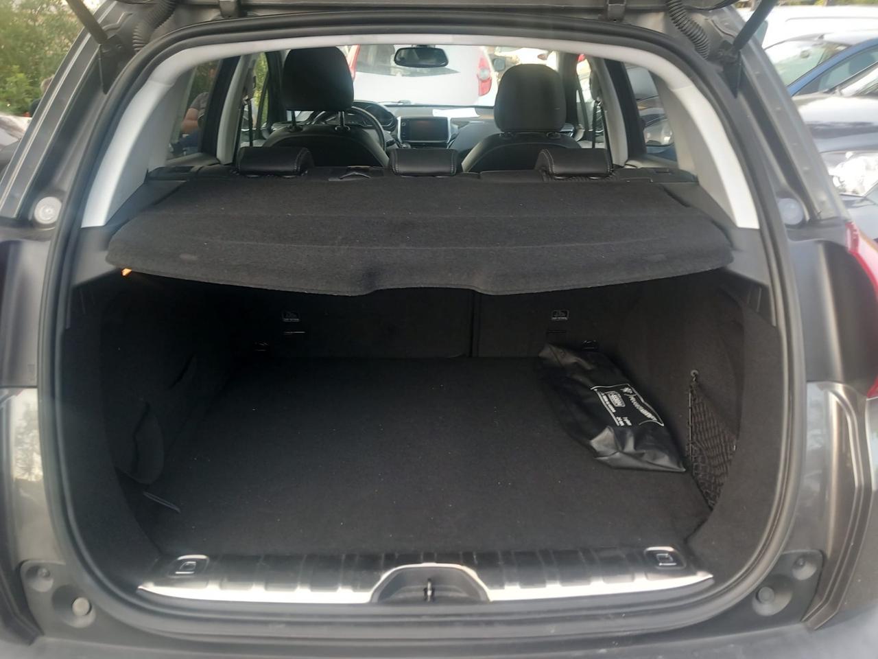 Peugeot 2008 BlueHDi 100 Allure