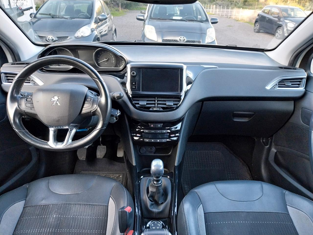 PEUGEOT 2008 1.6 DIESEL SOLO 90.000 KM ALLURE 2019