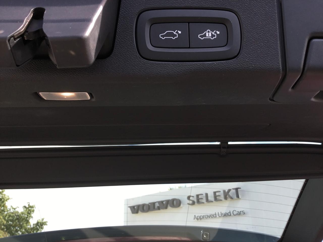 Volvo XC60 B4 (d) AWD Geartronic Inscription
