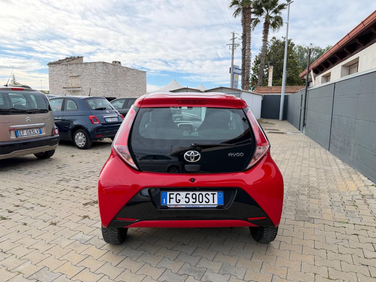 Toyota Aygo 1.0 69 CV 5 porte x-play - 2017