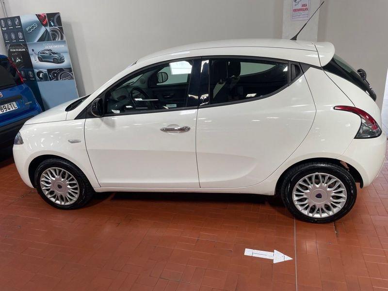 Lancia Ypsilon 1.2 69 CV 5 porte Gold