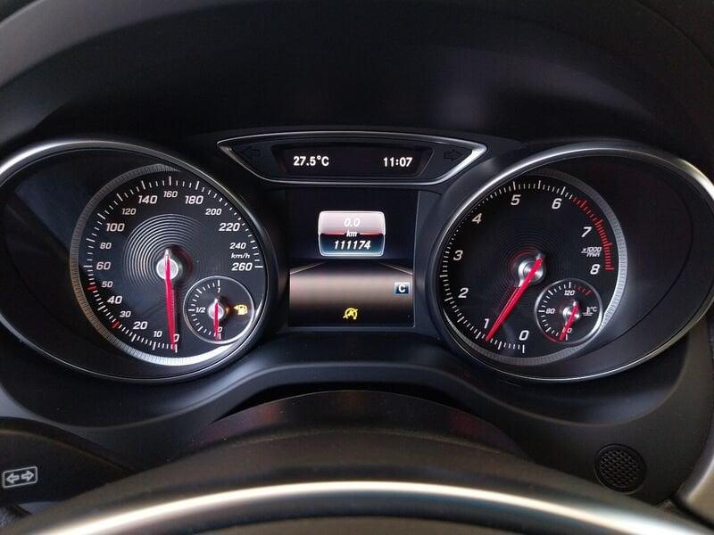 Mercedes-Benz CLA CLA 180 Premium