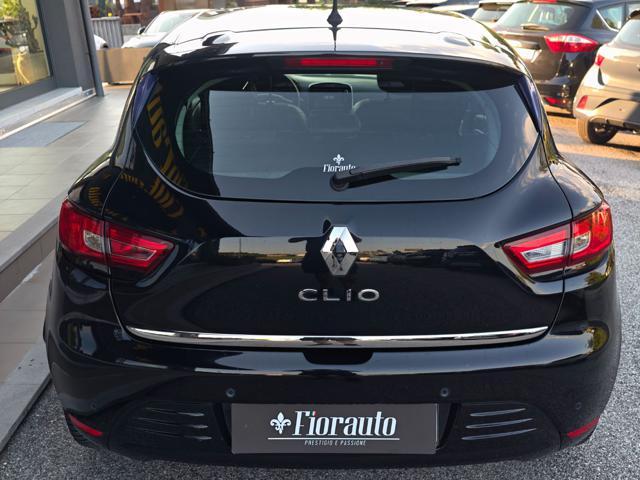 RENAULT Clio 1.2 75 CV 5 porte Duel